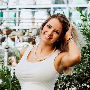 Meet your Posher, Savanah